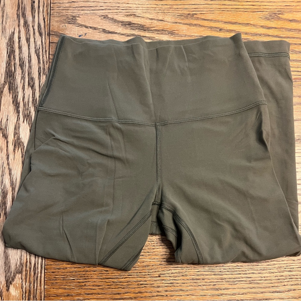 Lululemon crop leggings